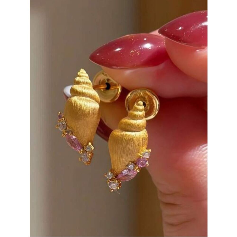 Gold Shell Earrings Pink R636